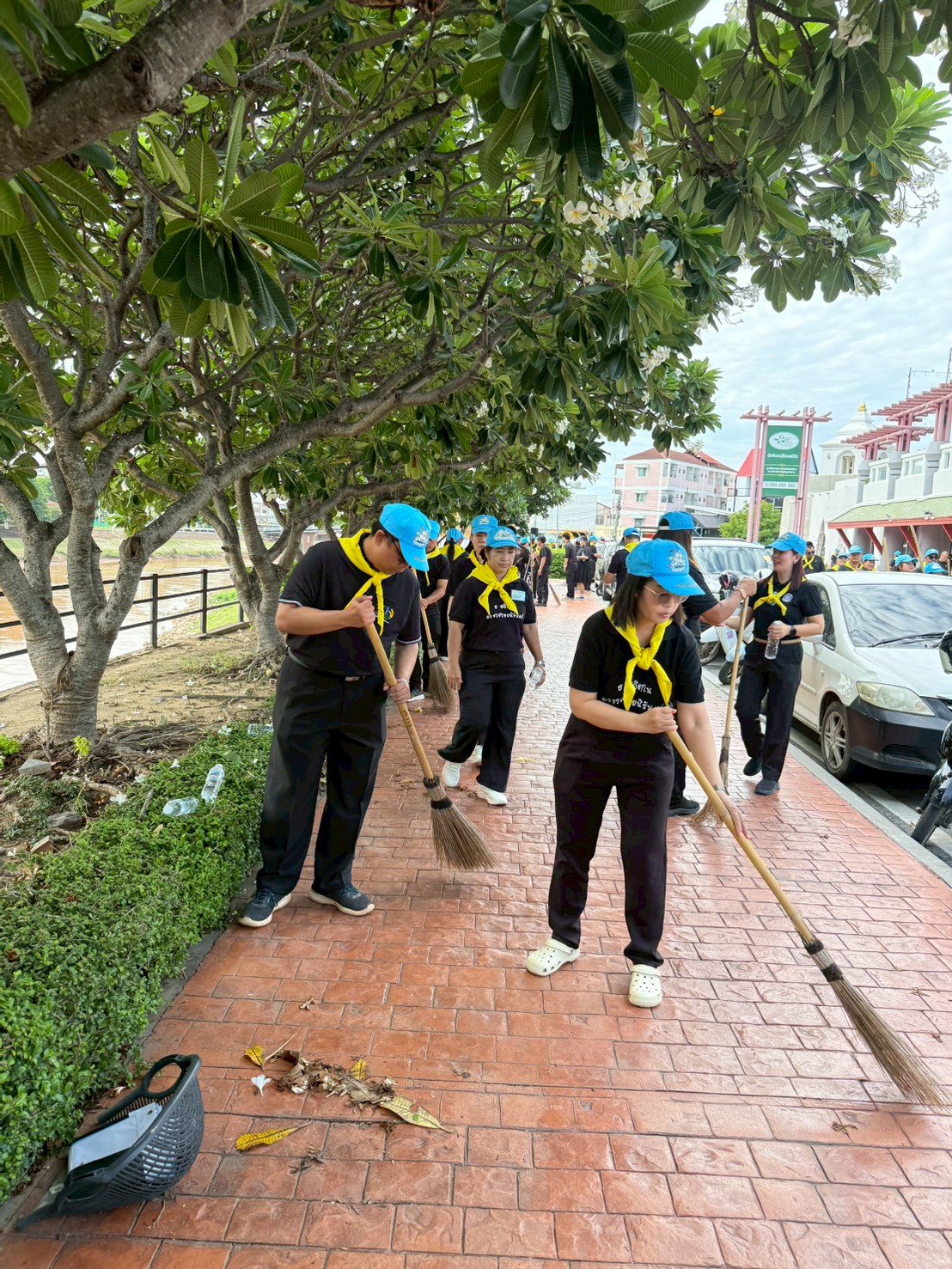title - ส.ป.ก.พิษณุโลก เข้าร่วมกิจกรรมจิตอาสาพัฒนาปรับภูมิทัศน์ และปล่อยพันธุ์สัตว์น้ำ เฉลิมพระเกียรติสมเด็จพระนางเจ้าฯ พระบรมราชินี เนื่องในโอกาสวันเฉลิมพระชนมพรรษา 3 มิถุนายน 2569